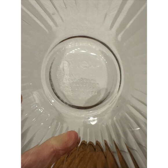 Pyrex 5.5" Clear Ribbed Small Mixing Bowl 3 Cup 750 ml # 7401-S USA Mint! - Picture 3 of 5